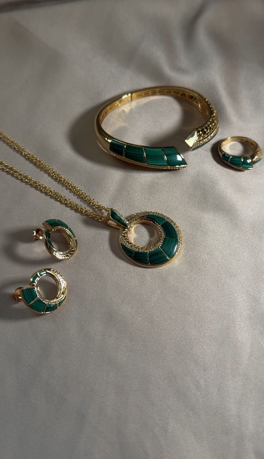 Royal Emerald Collection